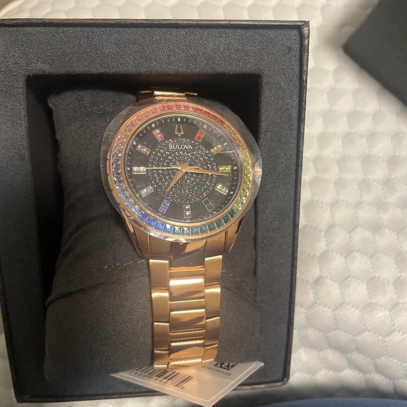 Men’s crystal collection Bulova watch - Picture 1 of 4